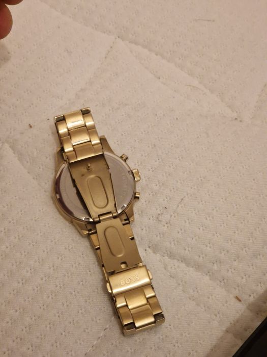 Ceas hugo boss auriu