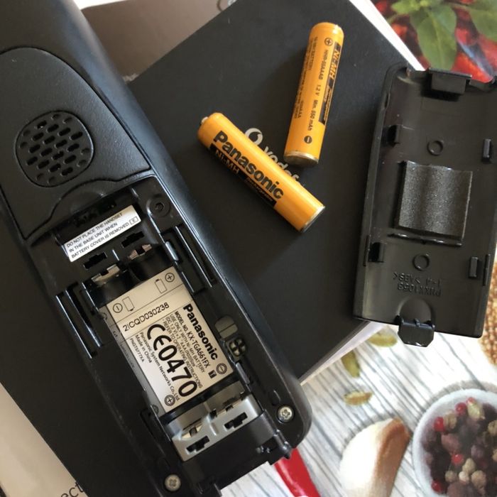 Router Portabil 3G Huawei B260a + telefon fix Panasonic