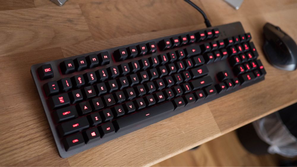 Tastatura mecanica  Logitech G413 Carbon Red