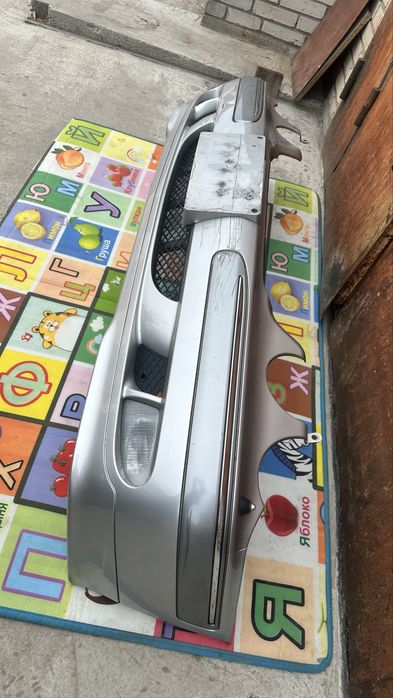 Продам бампер MERCEDES W210