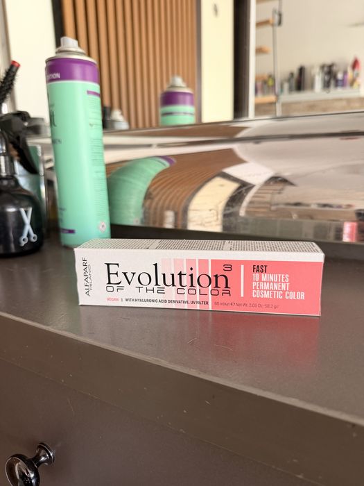 Vopsea  par Alfaparf evolution of the color fast