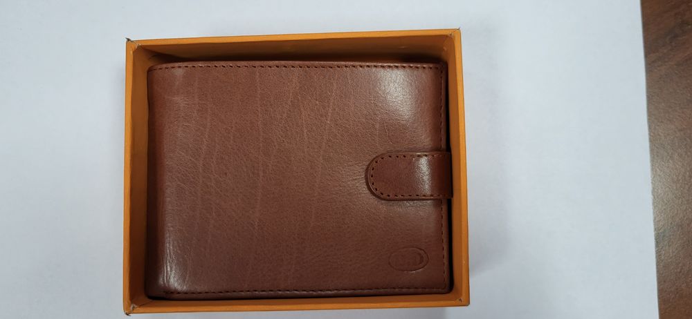 Кожаный портмоне