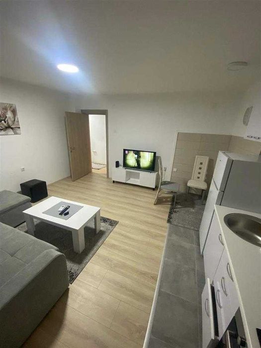 Дава се под наем Двустаен апартамент в София, Хиподрума - 65 кв.м за 663 € - Снимка #2