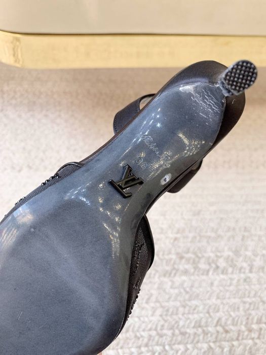 Pantofi Louis Vuitton