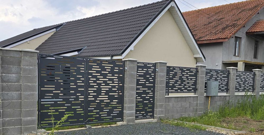 Proprietar vand casa individuala, pe parter, 3 camere, la asfalt 504mp