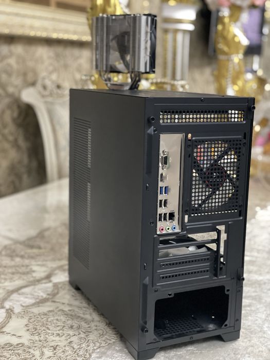 Игровой системник кейс