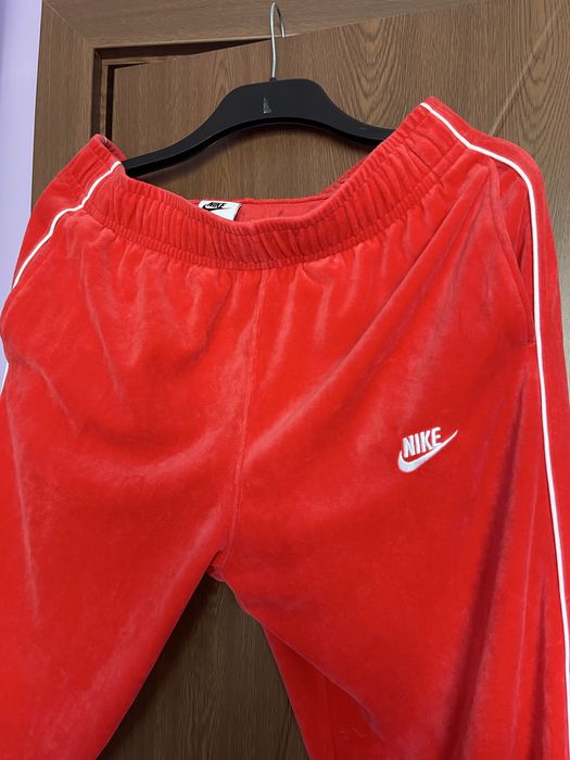 Комплект Анцуг Червен Плюш Полар Долнище и Горнище Nike Red Jacket NBA