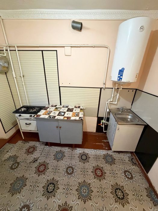 Срочно Продаеться 1-комнатная квартира городе Чирчике районе Акавак