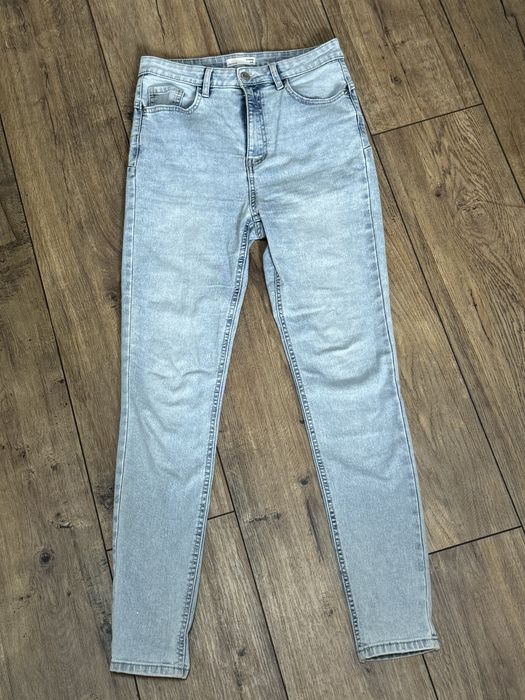 Дамски дънки 10 лв брой