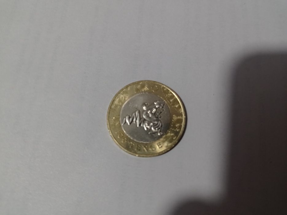 Продам 100 тенге коллекционные