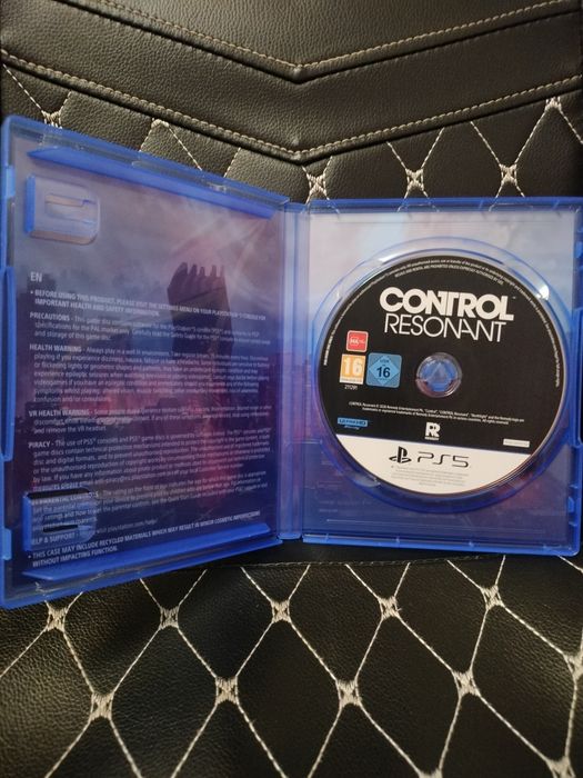 Control Resonant PS5