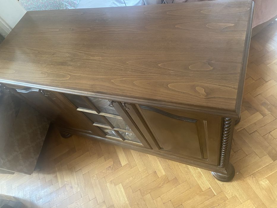 Шкаф  скрин масивно дърво