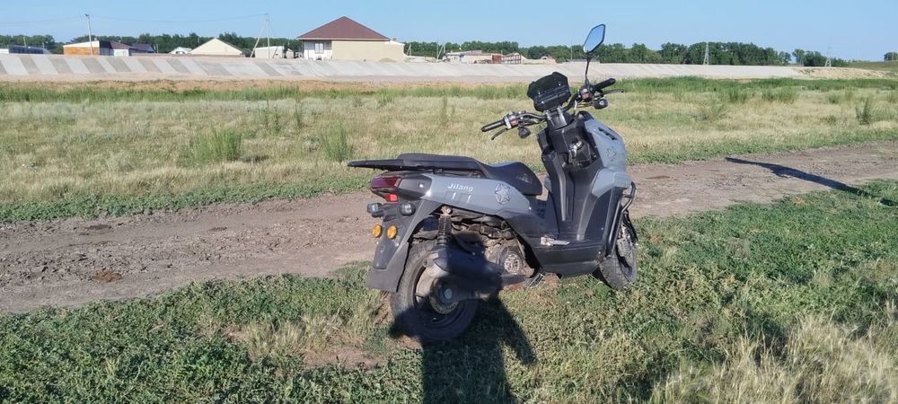 Скутер Tank Jilang