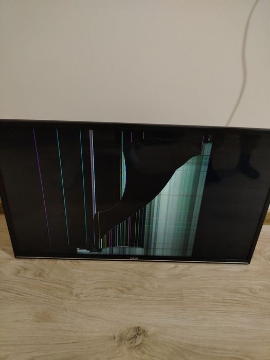 Телевизор на запчасти