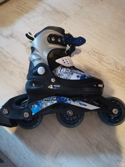 Ролери и протектори за ръце. Чисто нови.