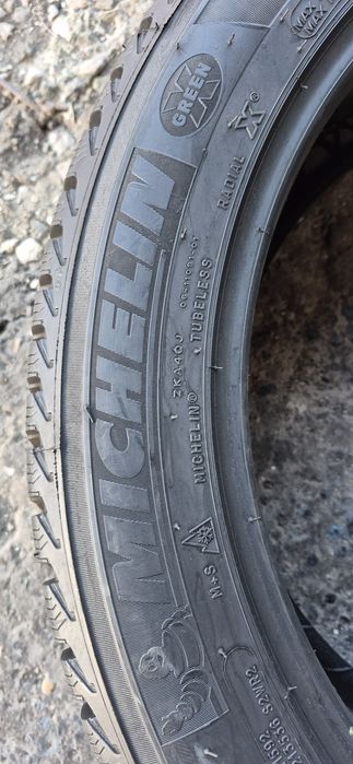2 anvelope iarna Michelin 255/45/20.Pretul este pe bucata.