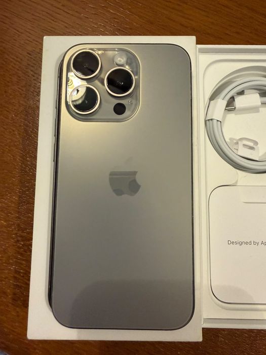 Продам Iphone 15 pro