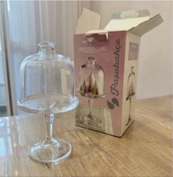 Вазочка Емкость на ножке с крышкой «Mini» (10х19 см)