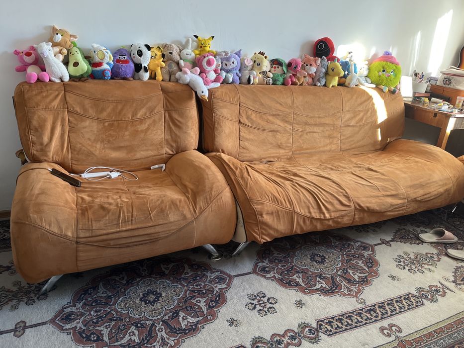 Продам диван и два кресла