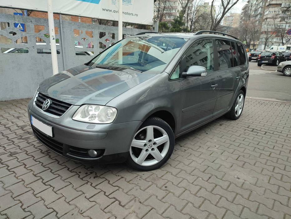 VW Touran 7 Locuri 2.0 140 cai