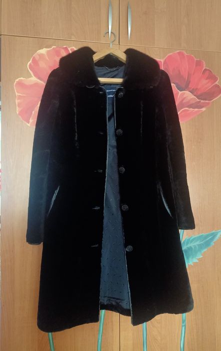 Продам мутоновую шубу