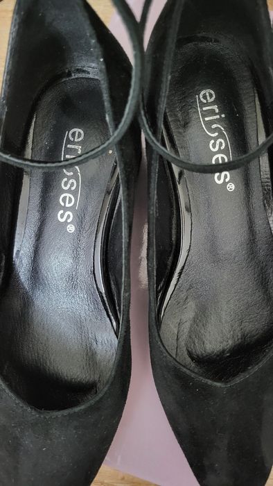 Продам туфли  малютка