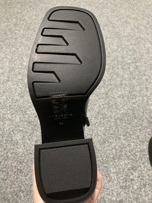 Botine Vagabond Noi. Măsura 36. Piele naturală