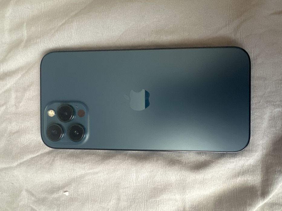 Iphone 12 pro max с каробкой в рабочем состояний