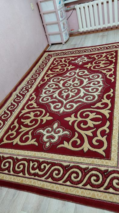 Стол 200мың. Кілем 5000