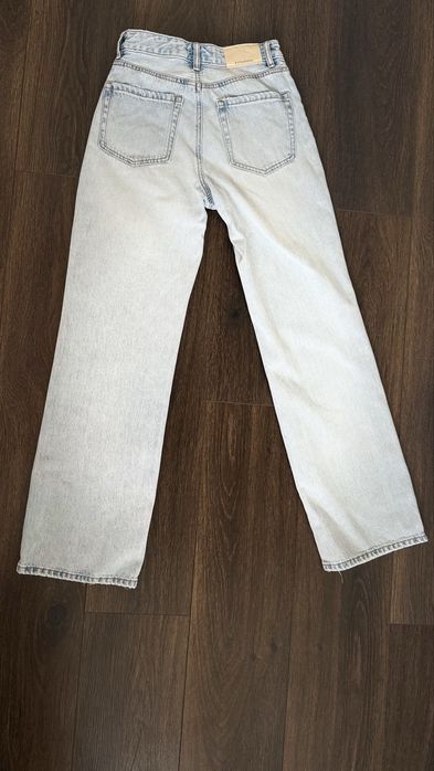 Джинсы прямые stradivarius