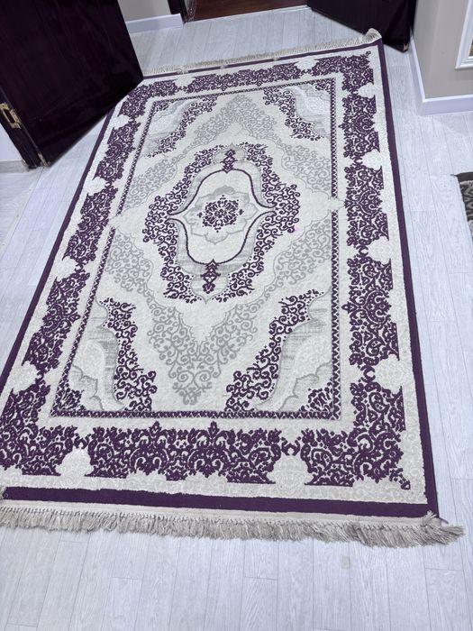 Кілем сатылады состояниесі жақсы