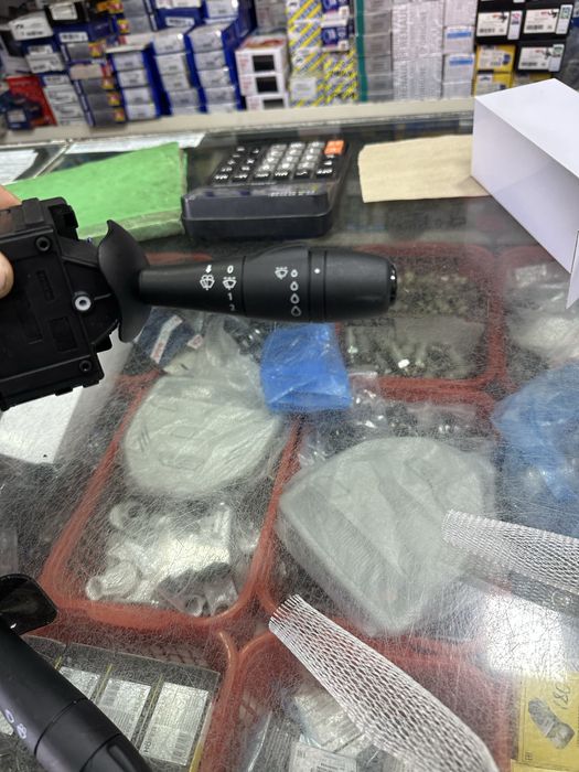 Lada vesta kros gitara sotiladi