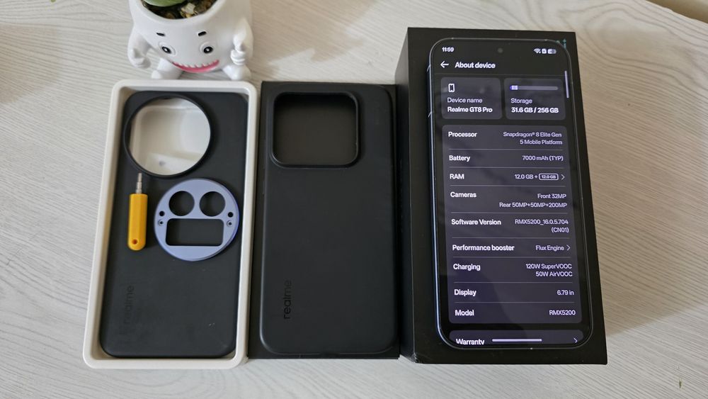 Realme GT8 Pro в наличии