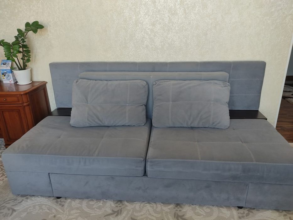 Продам диван в отличном состоянии