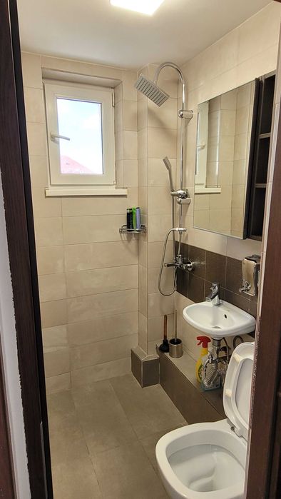 Chirie apartament cu 2 camere, semidecomandat 32 mp. Cluj-Napoca, cartier Gheorghieni etaj 3/4