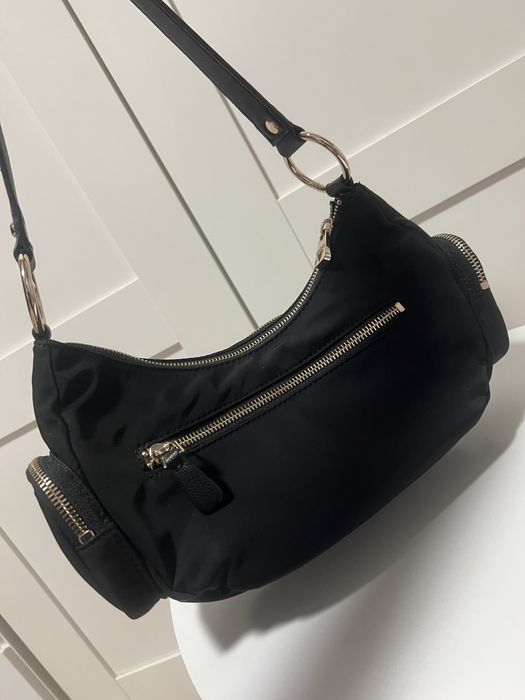 Черна Guess чанта оригинална