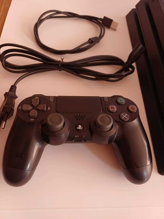 PS 4 Pro с 1 терабайт хард диск