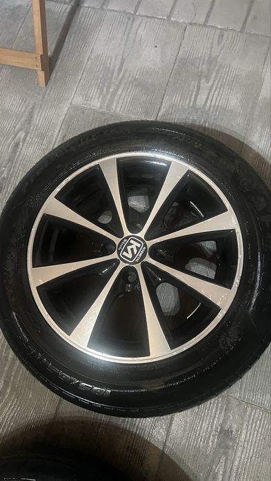 Se vinde Jante+Cauciucuri , pentru Dacia Logan