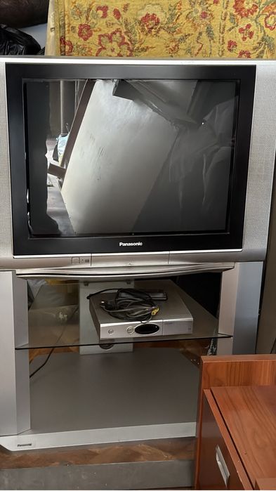 Продам телевизор
