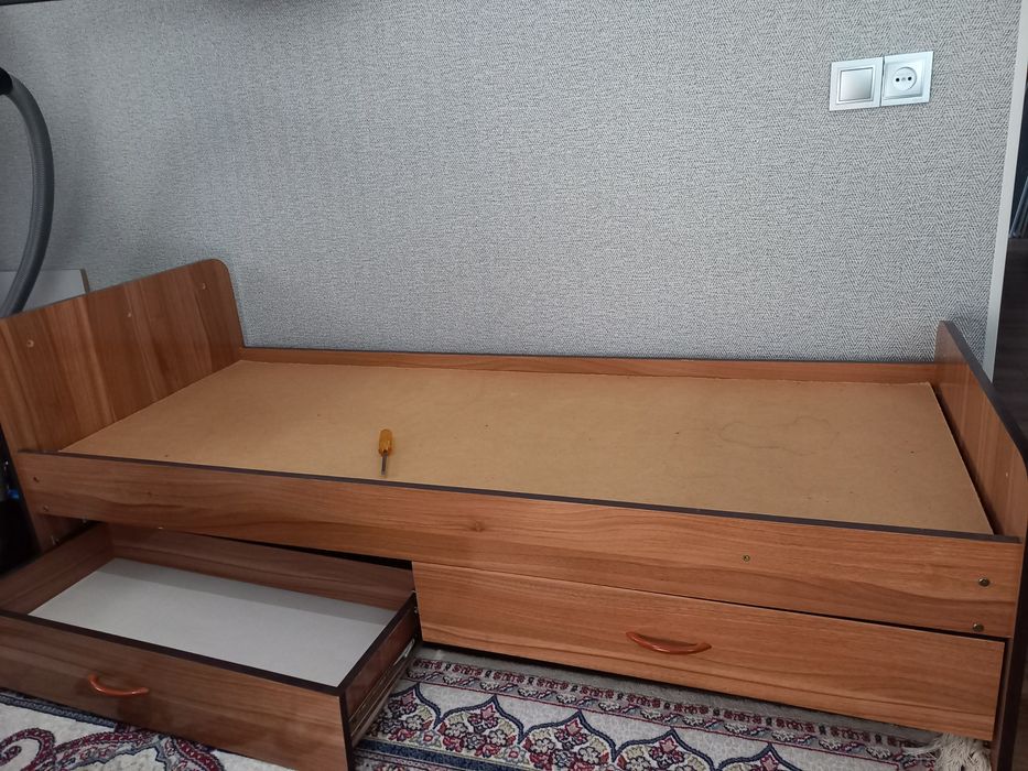 Б/у Кроватка с люлькой в комплекте