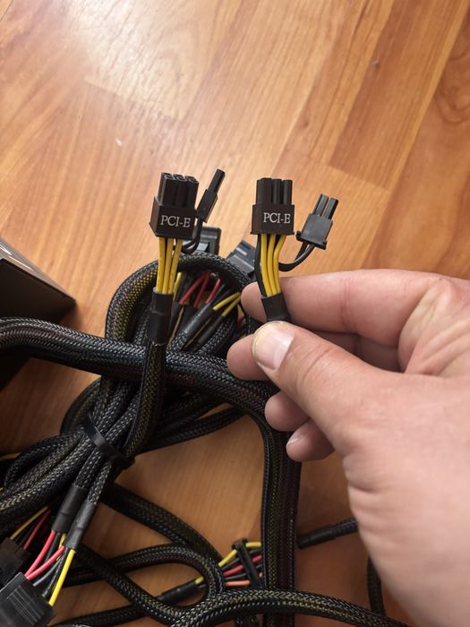 Sursa corsail TX650 ( 650W)