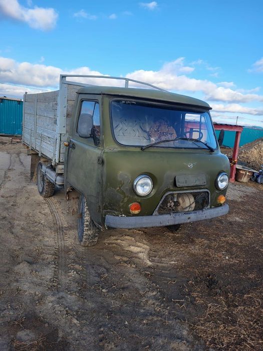 Уаз бортовой 3303