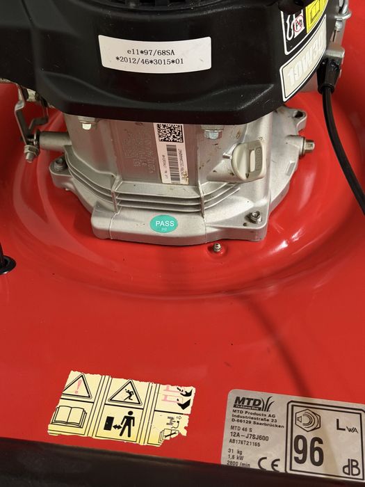 Продава се надеждна бензинова косачка