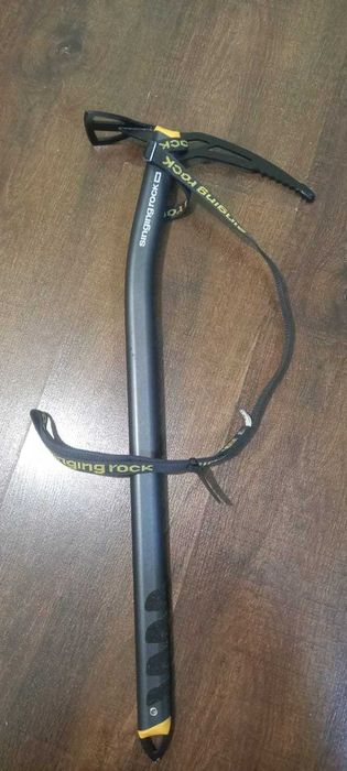 Ледоруб Singing Rock 62 см.