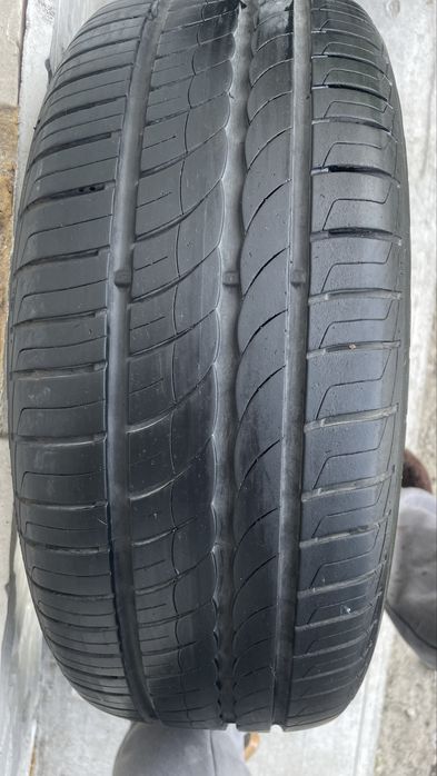 Продам б/у шины PIRELLI Cintutato P1