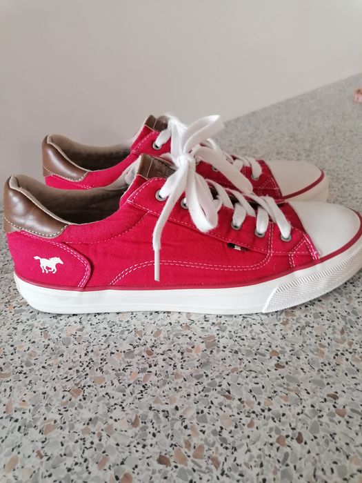 Дамски кецове MUSTANG, н. 40