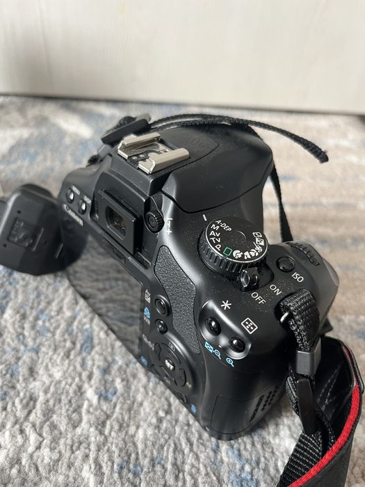 Aparat foto DSLR Canon EOS 450D