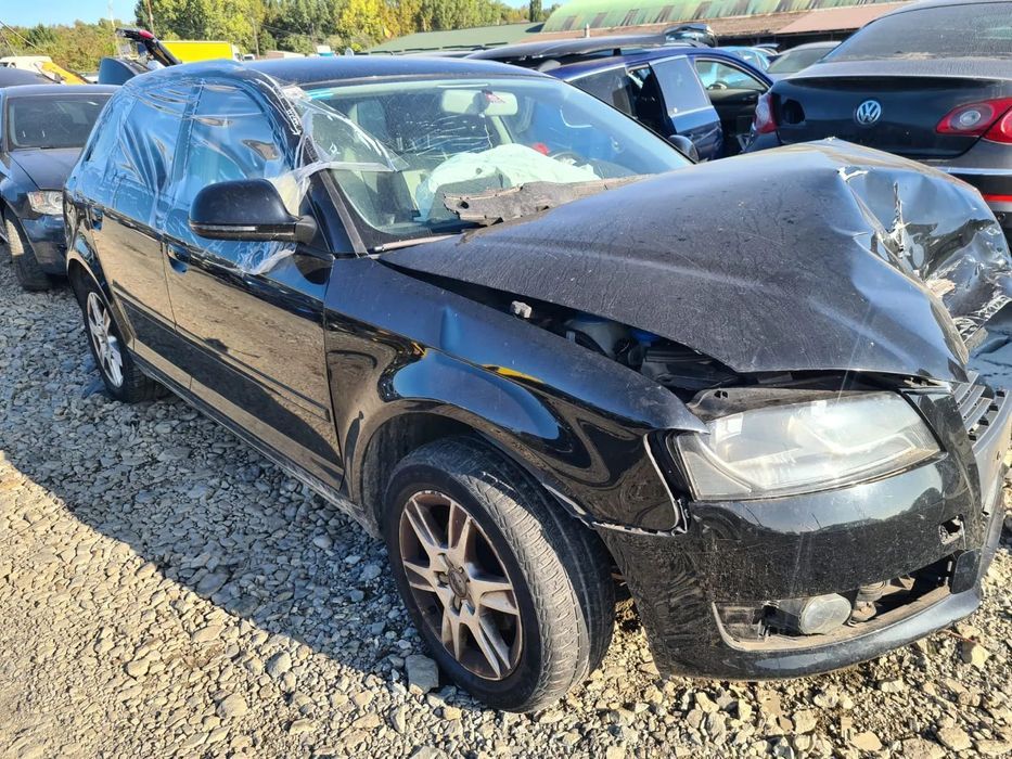 Dezmembram Audi A3, an 2010, motor 1.6 benzina cod BSE, cutie manuala