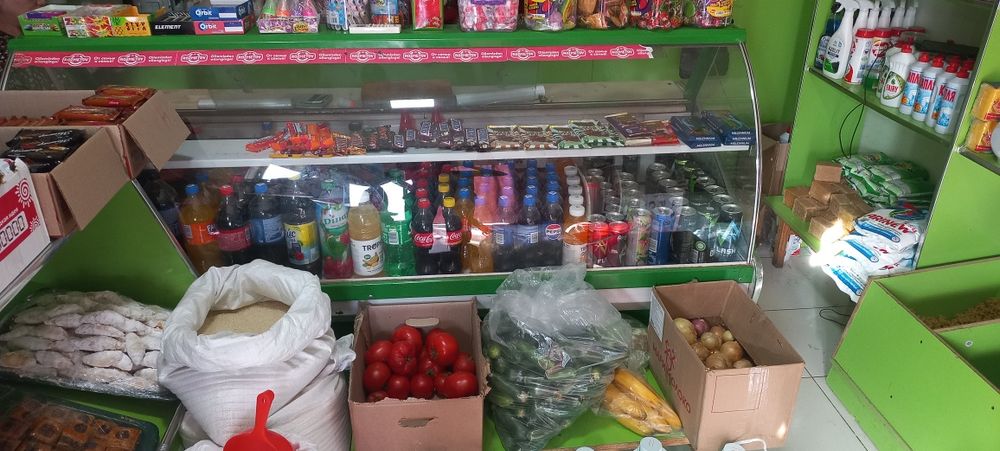 Ветрина халадилник сотилади