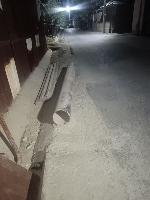 Труба 300мм сотилади